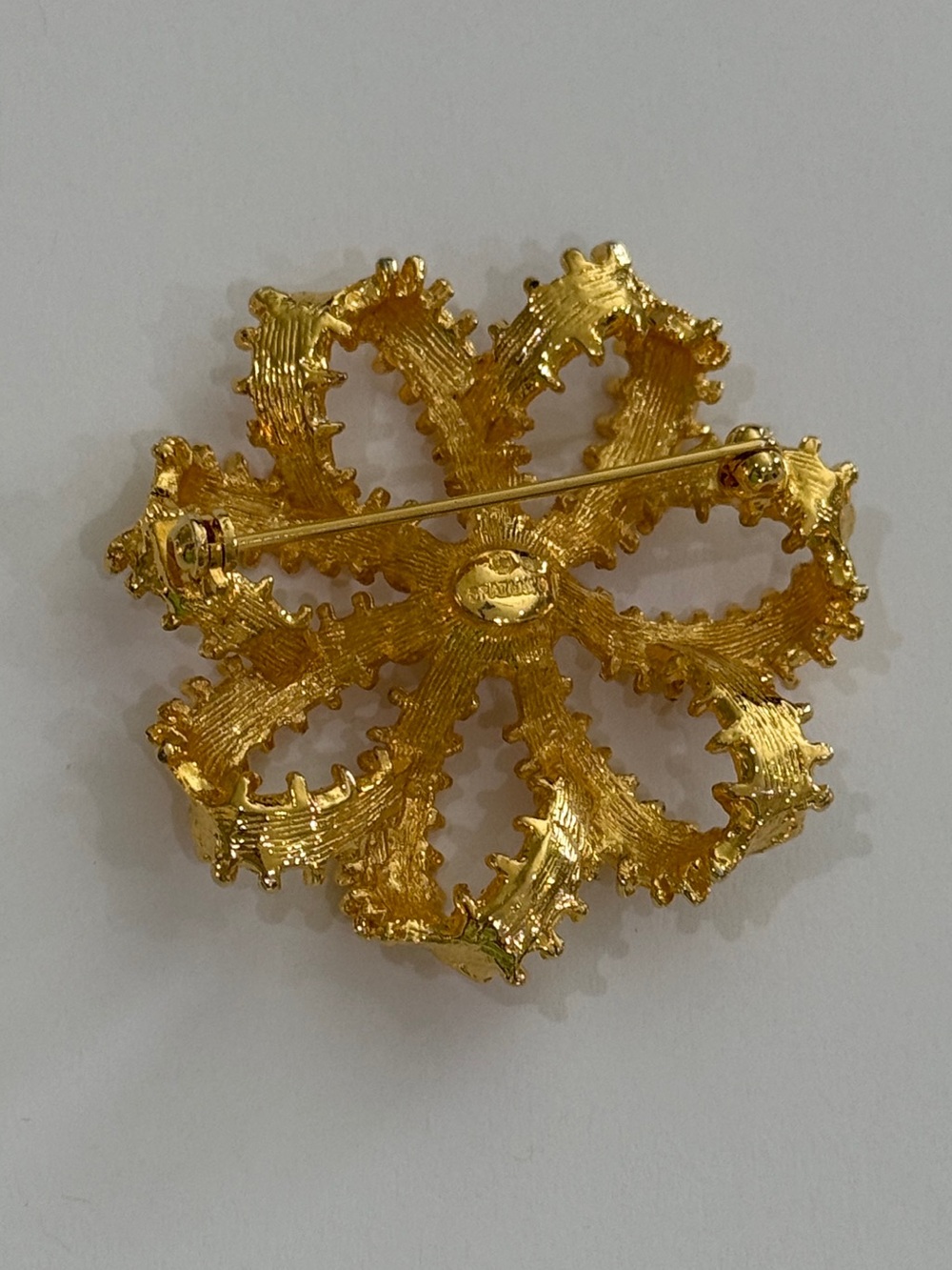 GRAZIANO Gold-Tone Floral Pin Brooch with Center Rhinestone - Picture 3 of 7